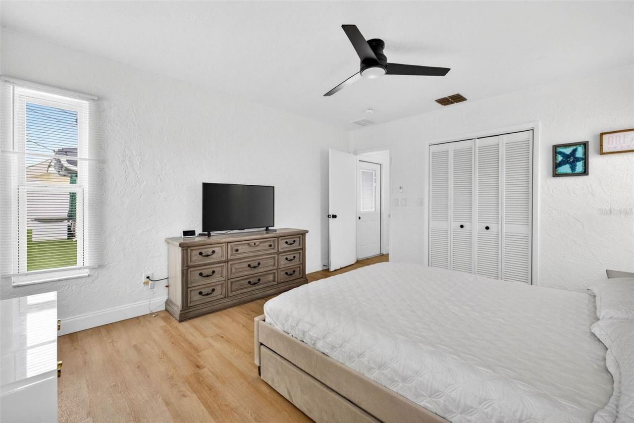9836 52nd Terrace N, Saint Petersburg, FL 33708 Photo