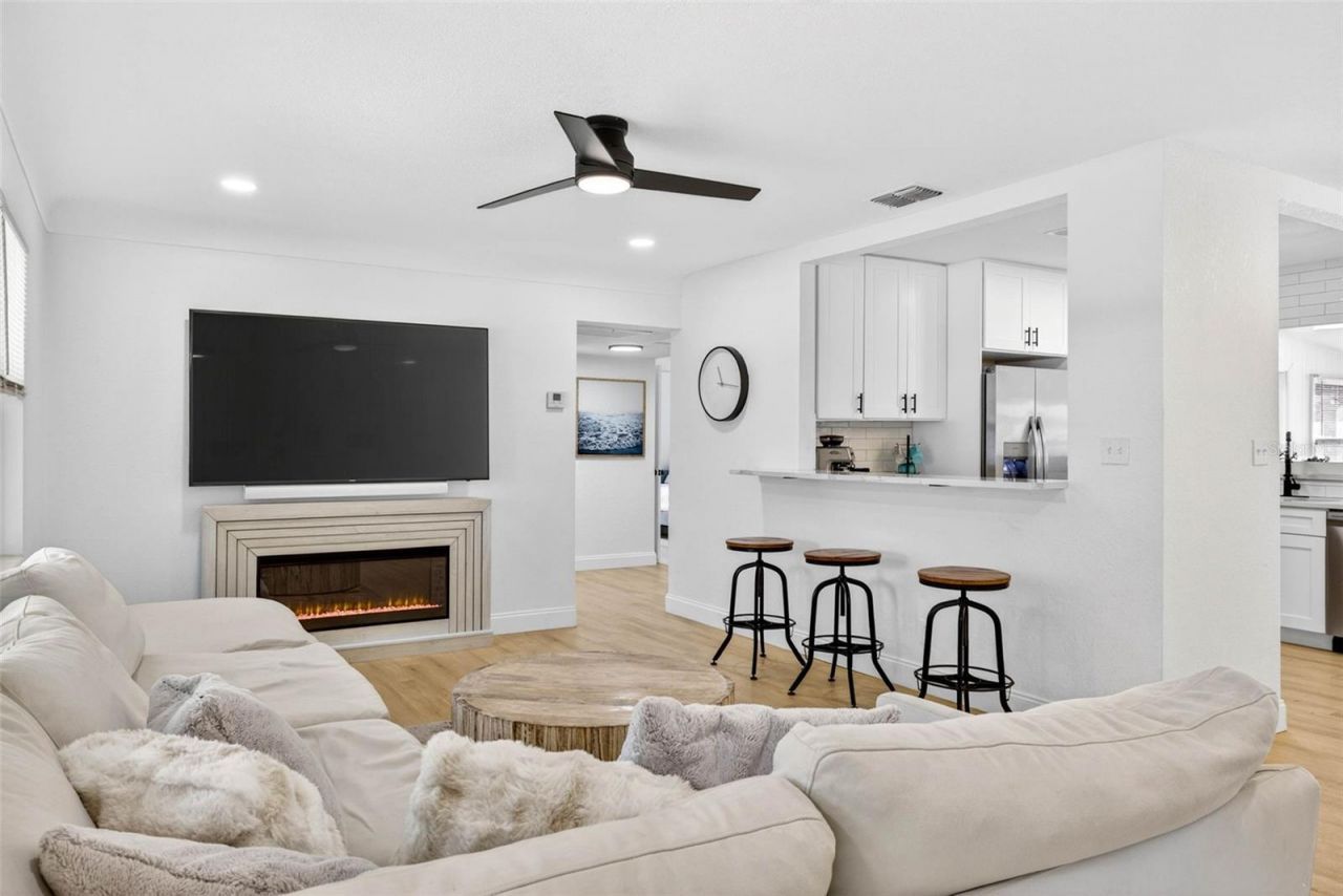 9836 52nd Terrace N, Saint Petersburg, FL 33708 Photo