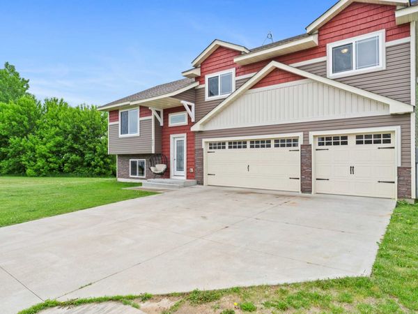 840 Highview Loop SE, Pine City, MN 55063
