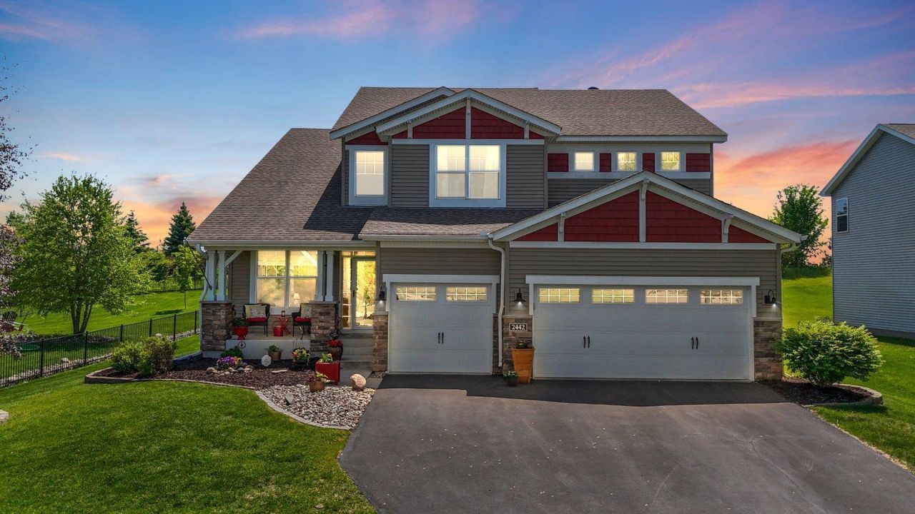 2442 Lacy Lane, Victoria, MN 55386