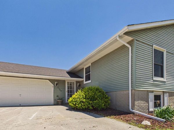 2348 242nd Street, Donnellson, IA 52625