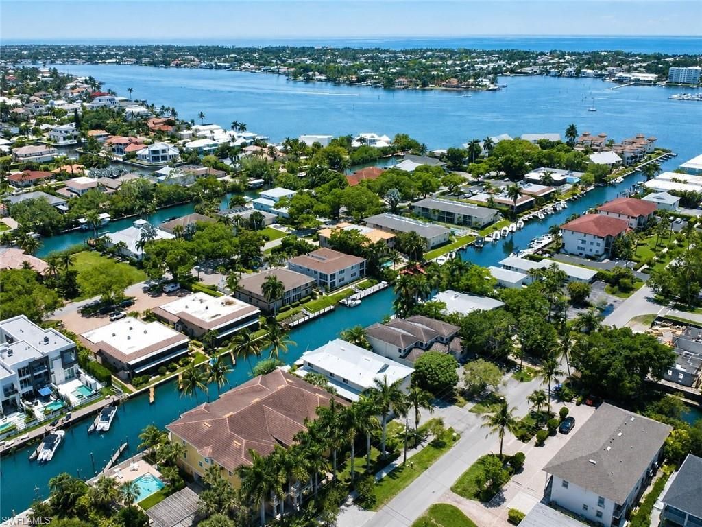 1533 Chesapeake Ave , Unit A5, Naples, FL 34102 Photo