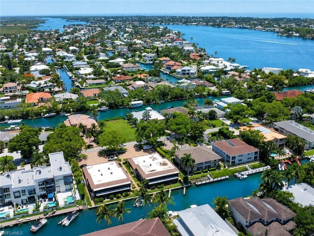 1533 Chesapeake Ave , Unit A5, Naples, FL 34102 Photo