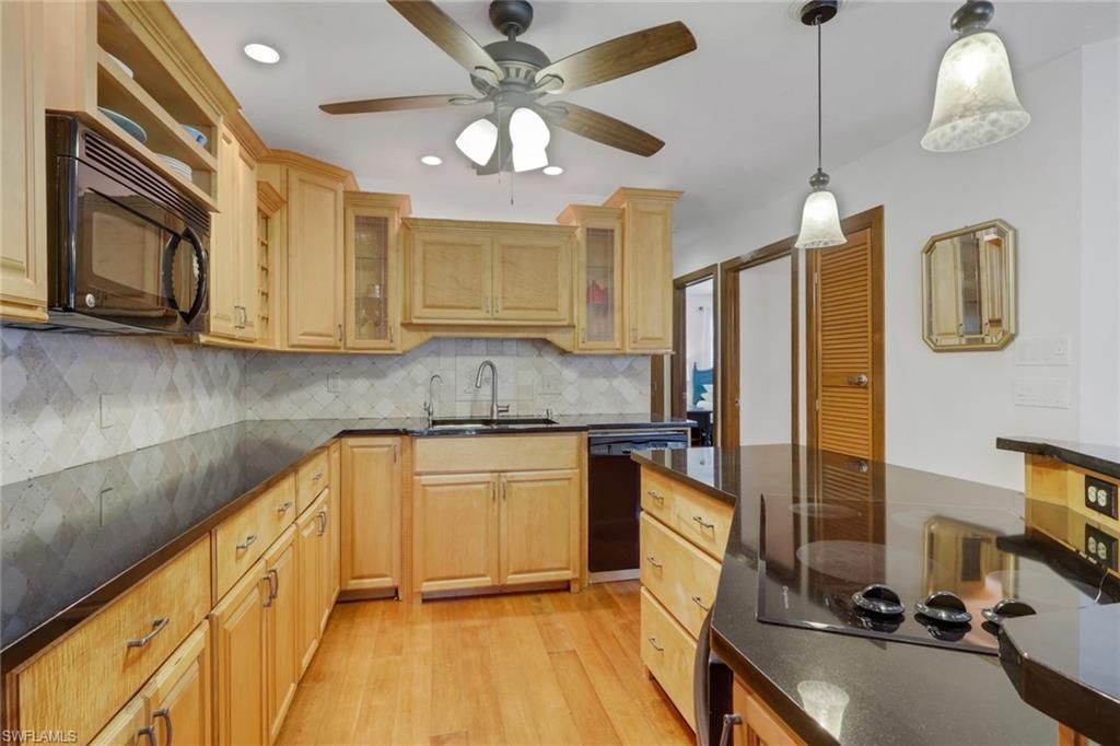 1533 Chesapeake Ave , Unit A5, Naples, FL 34102 Photo