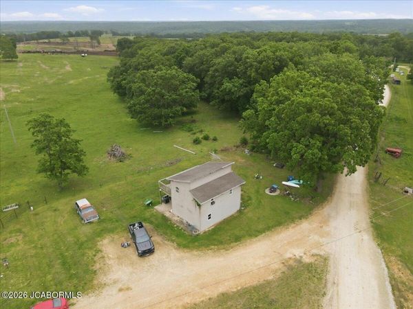 6453 N CIRCLE ROAD, Stover, MO 65078