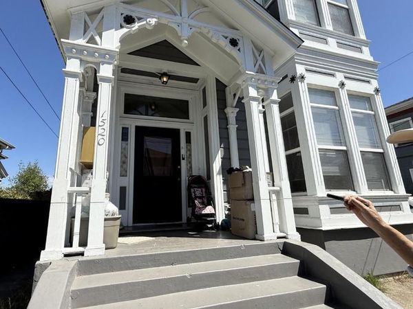 1520 Willow Street , Alameda, CA 94501