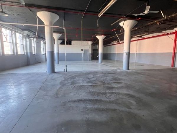 425 Ferry St, Newark, NJ 07105