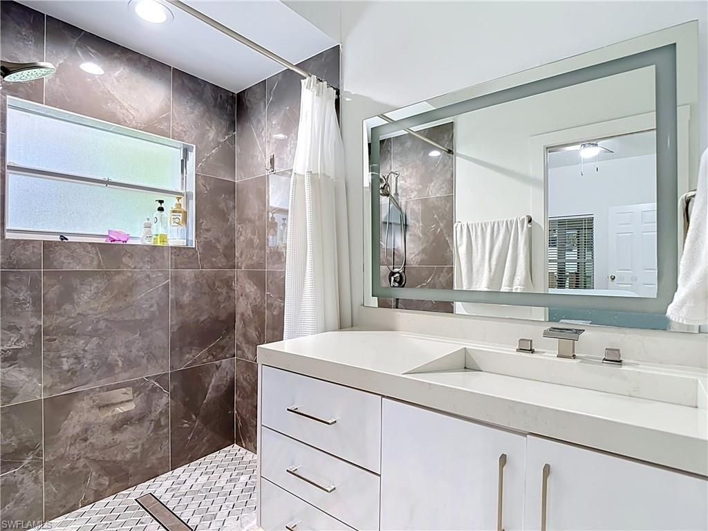 10735 San Tropez Cir , Estero, FL 33928 Photo