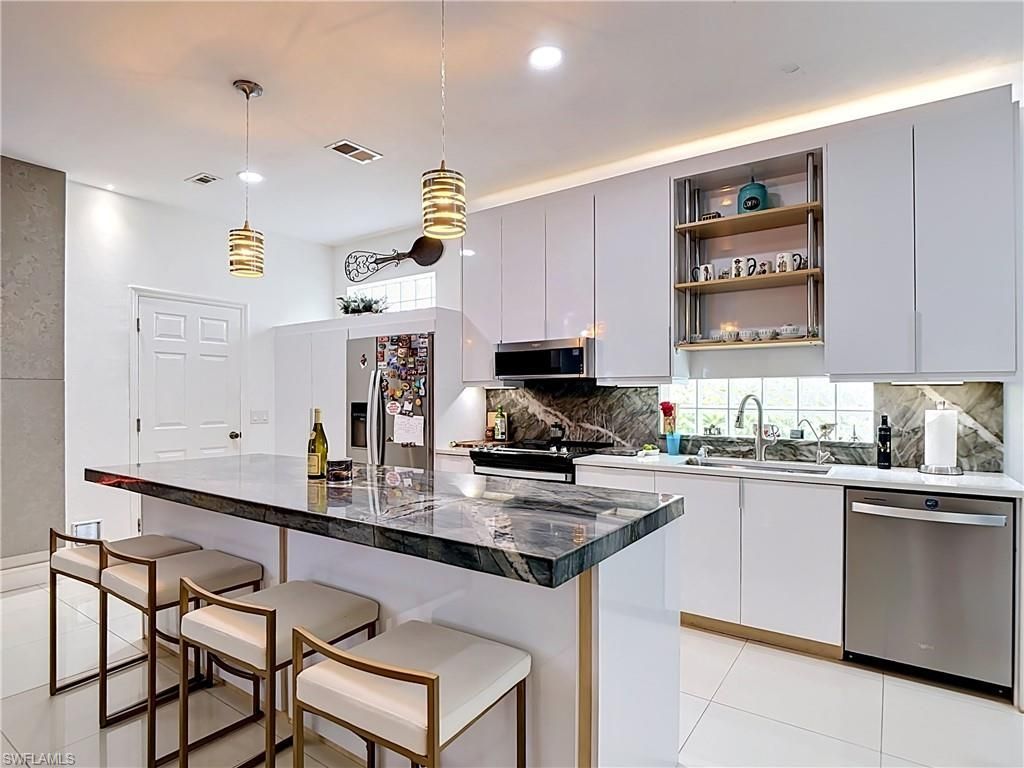 10735 San Tropez Cir , Estero, FL 33928 Photo