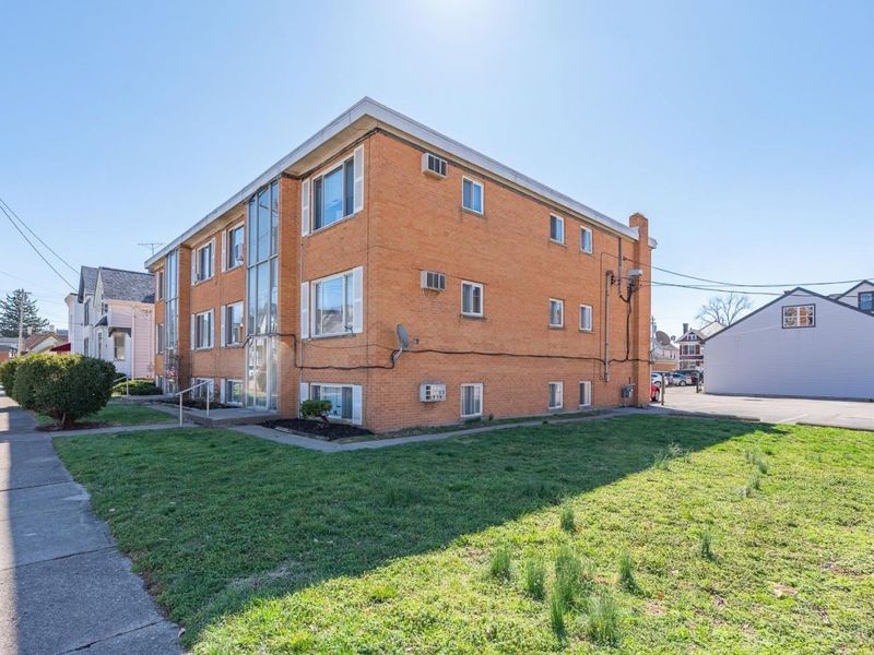 325 Pike Street, Reading, OH 45215 Photo 3