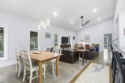 1584 Periwinkle Drive photo 4