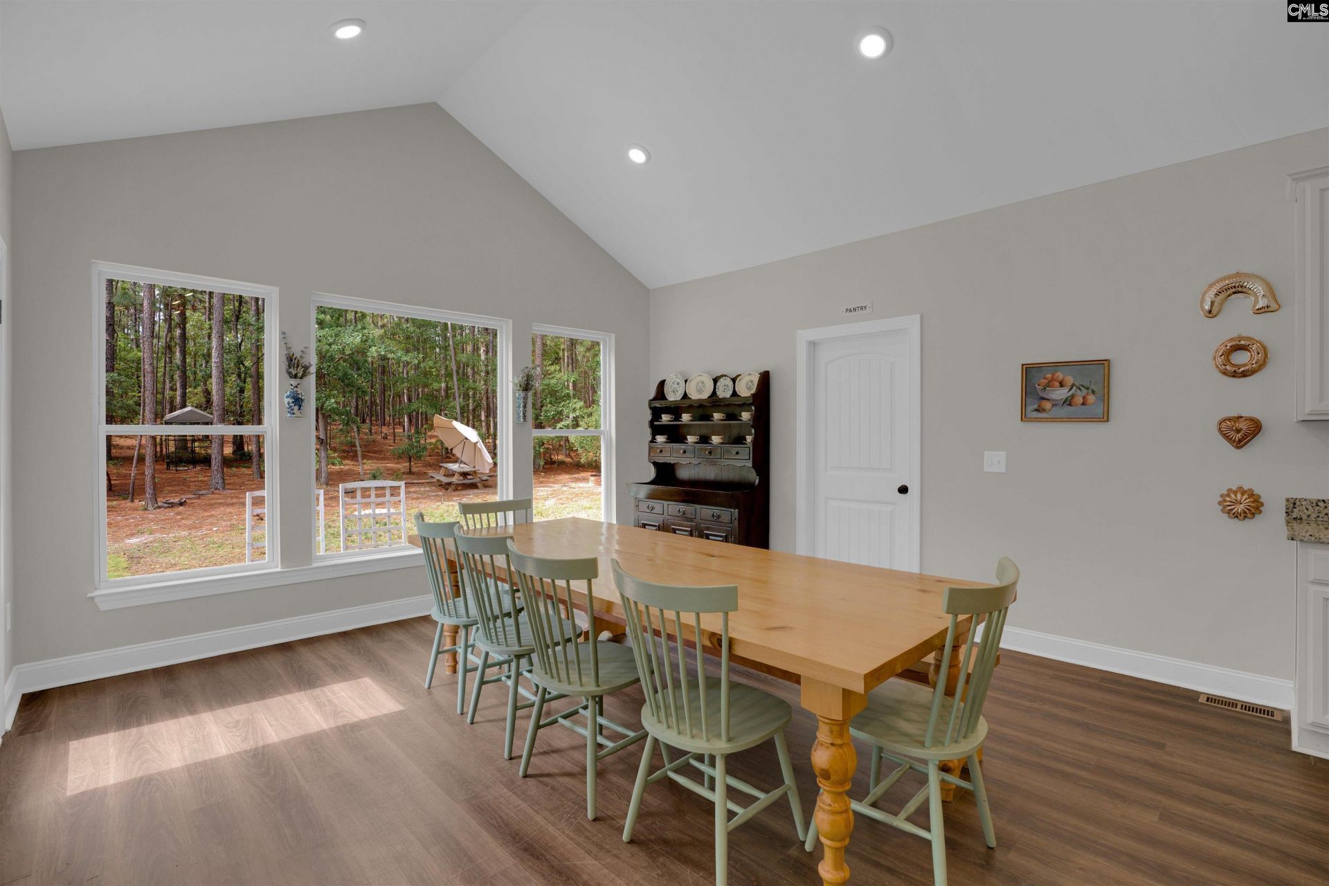 129 Lord And Tucker Court Photo 16