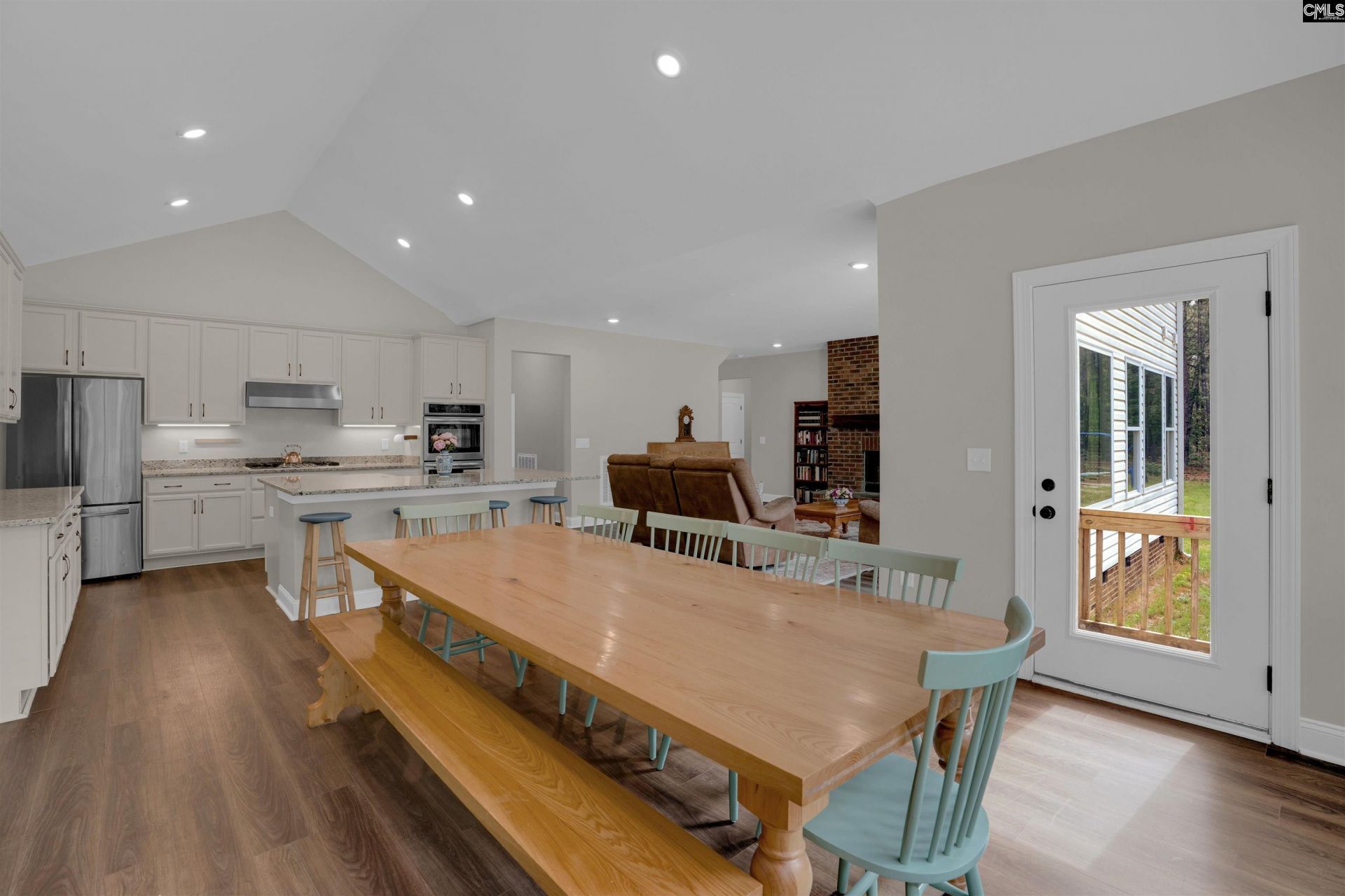 129 Lord And Tucker Court Photo 17