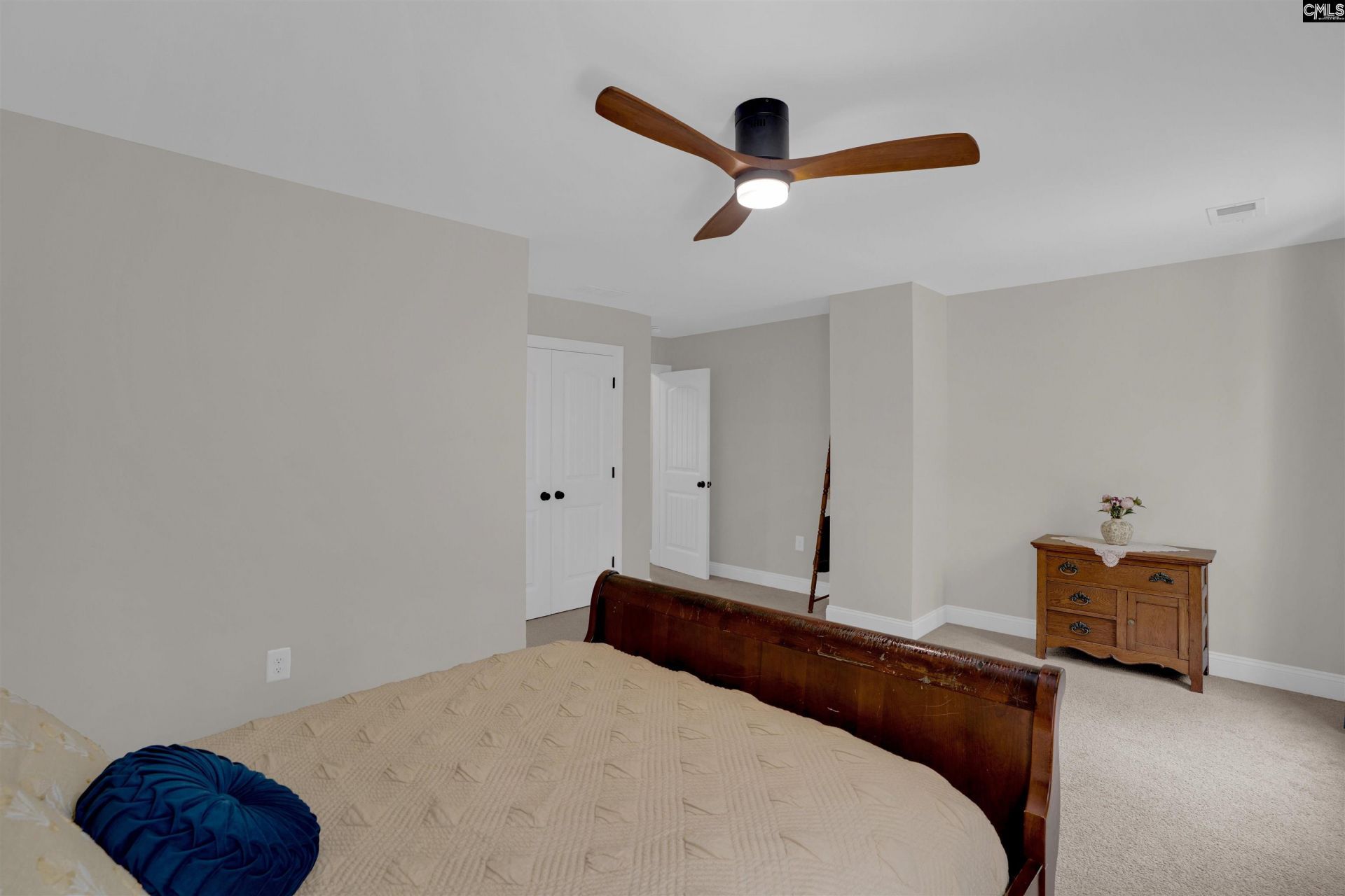 129 Lord And Tucker Court Photo 32
