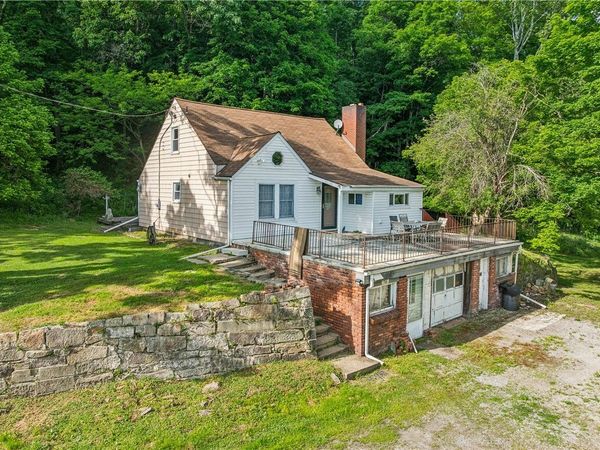 106 Shady Ln, Aliquippa, PA 15001