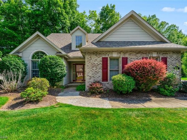 8462 HITCHCOCK Road, Boardman, OH 44512