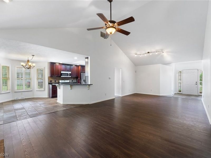 8462 HITCHCOCK Road, Boardman, OH 44512 Photo 14