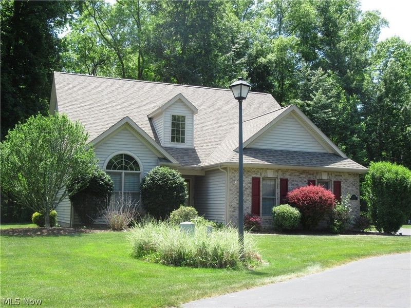 8462 HITCHCOCK Road, Boardman, OH 44512 Photo 2