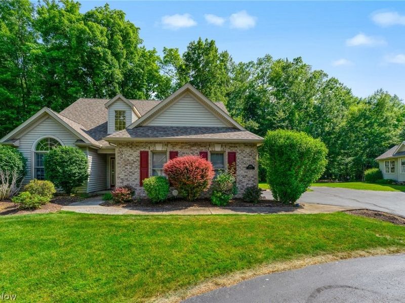 8462 HITCHCOCK Road, Boardman, OH 44512 Photo 3