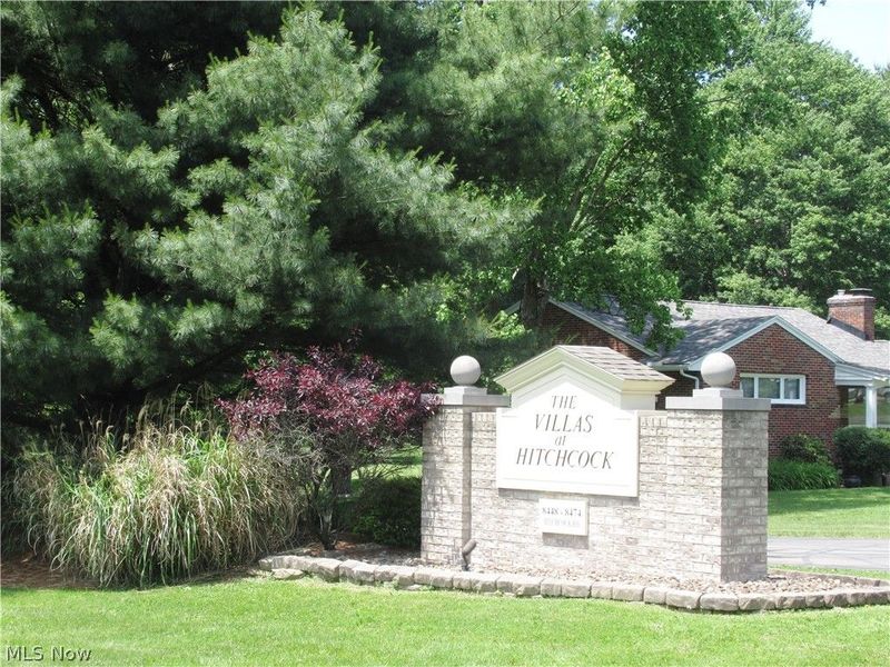 8462 HITCHCOCK Road, Boardman, OH 44512 Photo 5