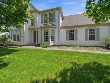 3021 Duquesne Drive, Stow, OH 44224