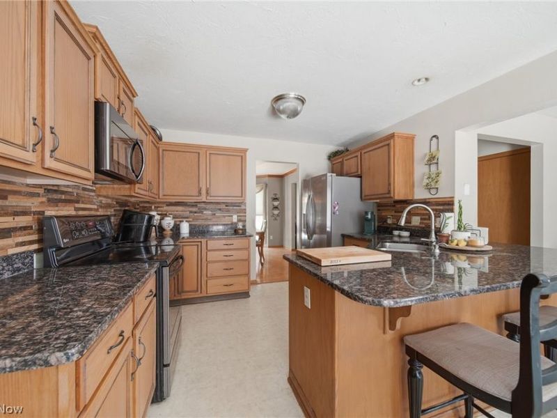 3021 Duquesne Drive , Stow, OH 44224 Photo 9