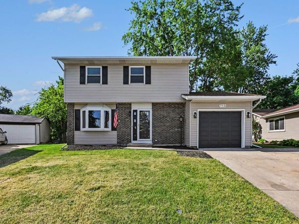 715 Evergreen Court , Romeoville, IL 60446