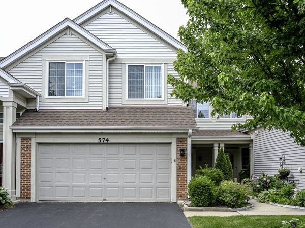 574 E Thornhill Lane , Palatine, IL 60074