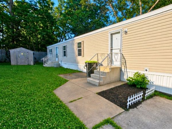 2133 Monroe Drive, Urbana, IL 61801