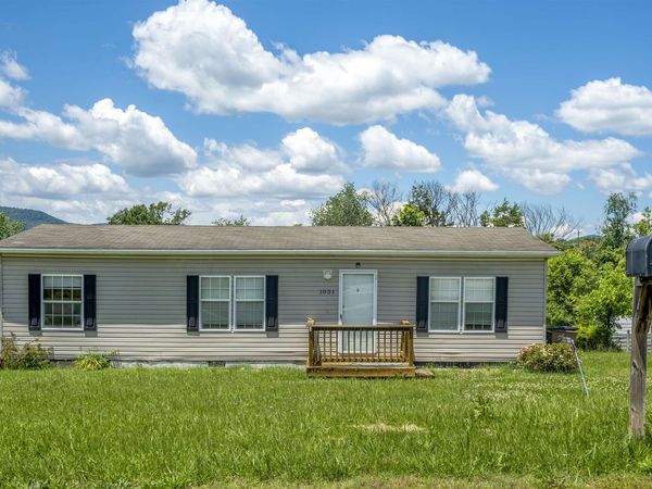 1031 RAMONA AVE, SHENANDOAH, VA 22849