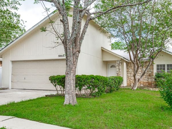 5807 LARKDALE DR, San Antonio, TX 78233