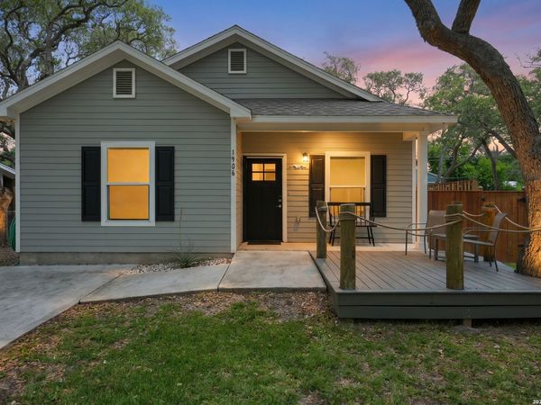 1906 PICTON LN, Rockport, TX 78382