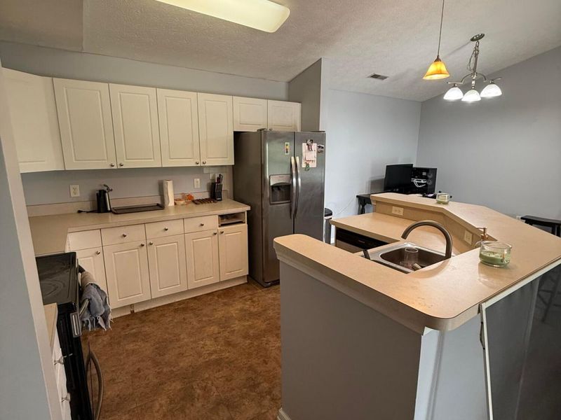 1852 Berrancher , Columbus, OH 43228 Photo 15