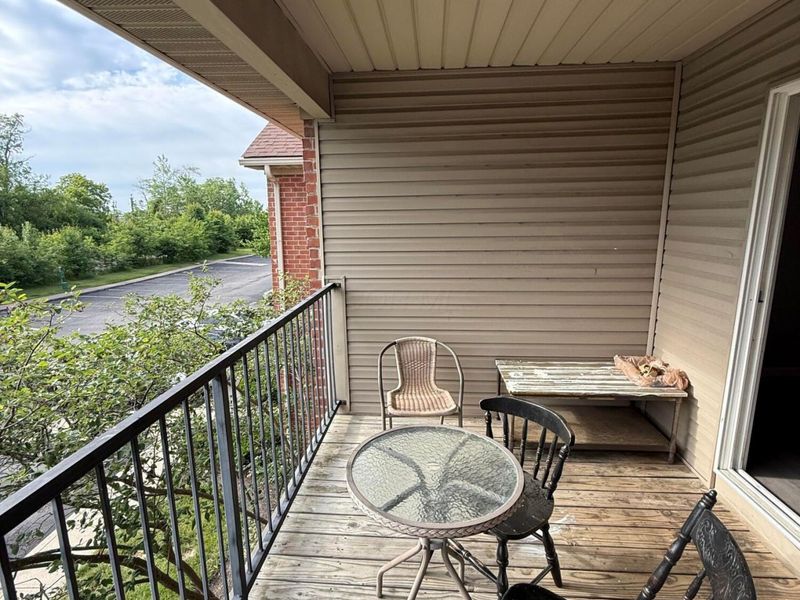 1852 Berrancher , Columbus, OH 43228 Photo 18
