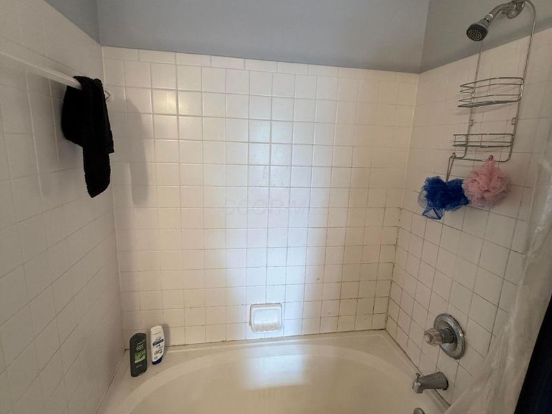 1852 Berrancher , Columbus, OH 43228 Photo 25