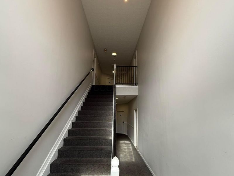 1852 Berrancher , Columbus, OH 43228 Photo 8