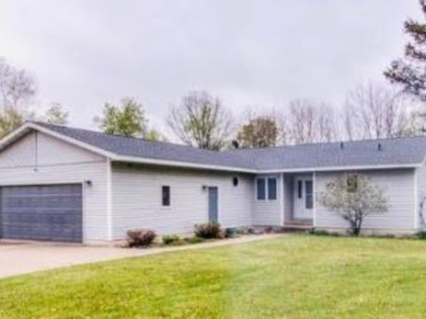 250 W Maple Avenue, Barron, WI 54812