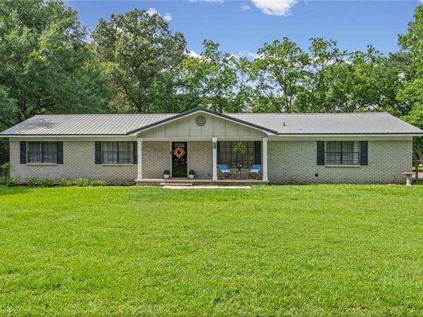 4860 Dogwood Trail, Eight Mile, AL 36613