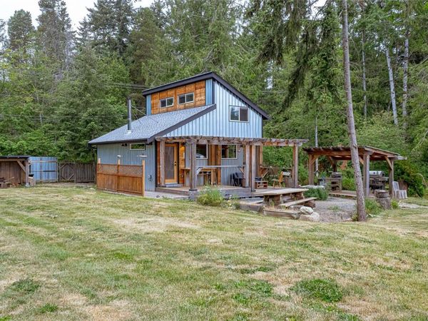 1295 Fair Rd , Parksville, BC V9P 2C7