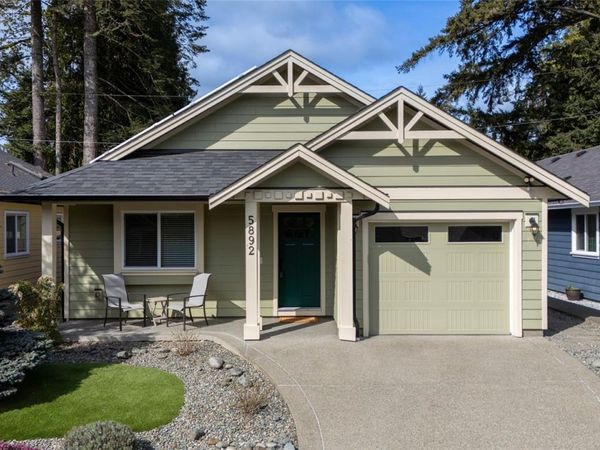 5892 Stonehaven Dr , Duncan, BC V9L 0A5