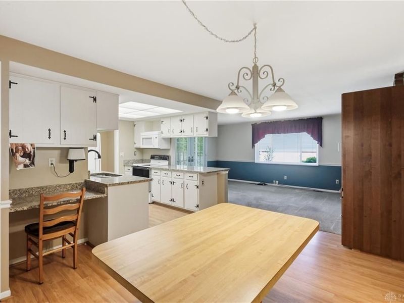 2259 E Whipp Road, Kettering, OH 45440 Photo 11