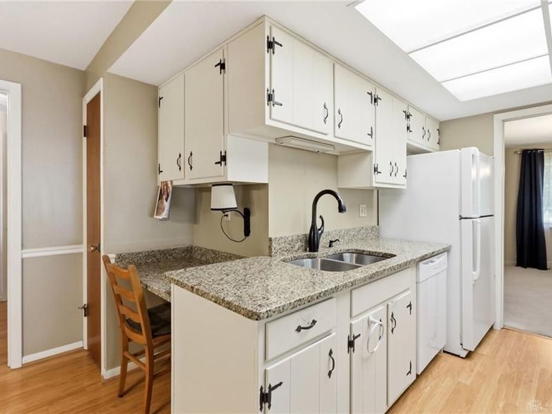 2259 E Whipp Road, Kettering, OH 45440 Photo 14