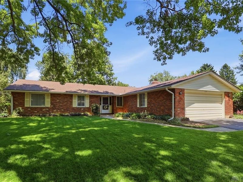 2259 E Whipp Road, Kettering, OH 45440 Photo 2