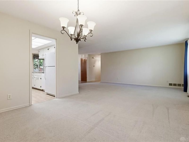 2259 E Whipp Road, Kettering, OH 45440 Photo 24
