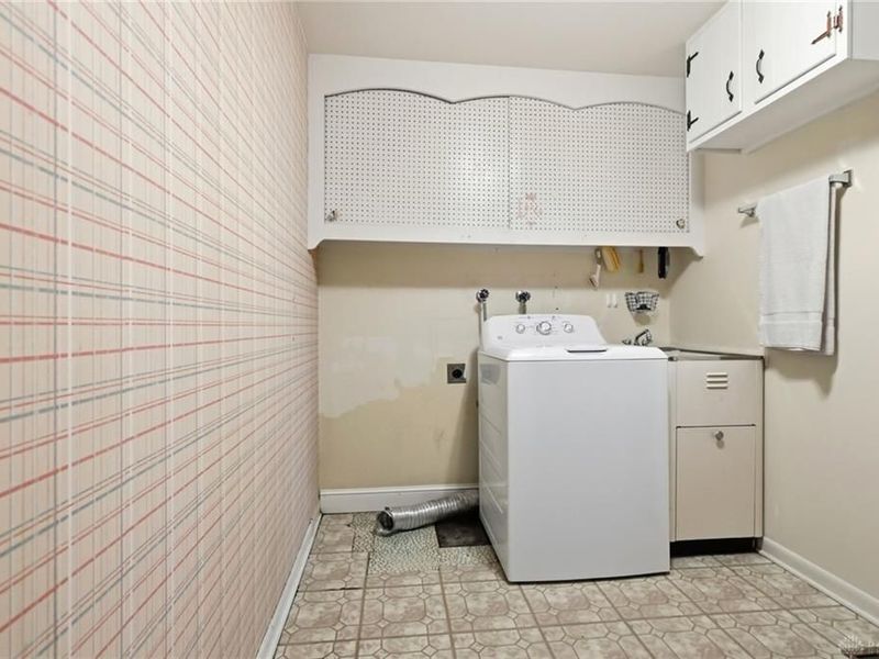 2259 E Whipp Road, Kettering, OH 45440 Photo 34