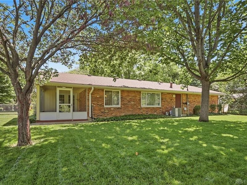2259 E Whipp Road, Kettering, OH 45440 Photo 6