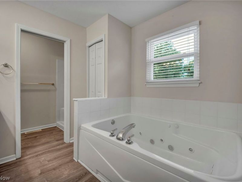 2066 Liberty Road , Stow, OH 44224 Photo 18