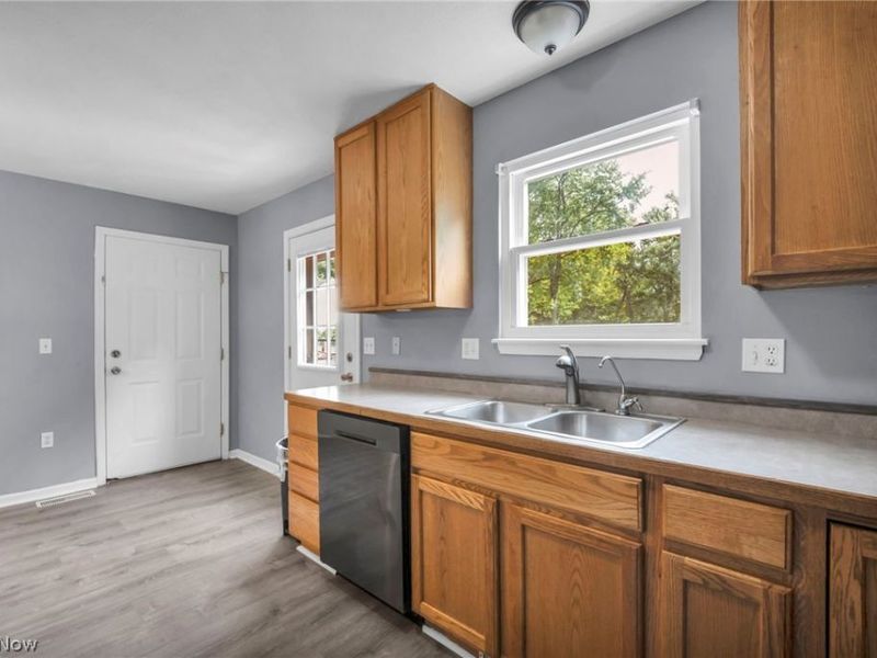 2066 Liberty Road , Stow, OH 44224 Photo 9