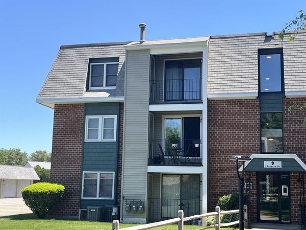 2 Roedean Drive, Unit U-A301, Nashua, NH 03063