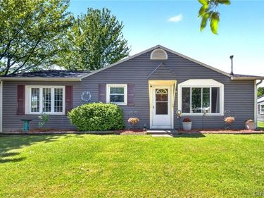 7953 Eisenhower Boulevard, Bridgeport, NY 13030